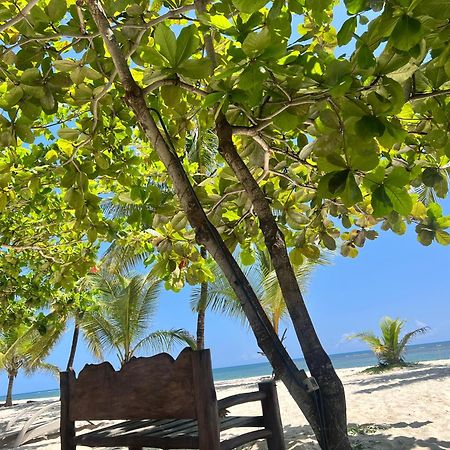 Waves And Wanderlust-Diani Beach Dış mekan fotoğraf